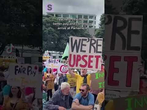 New Zealand Educators Unite in Historic Strike for Change